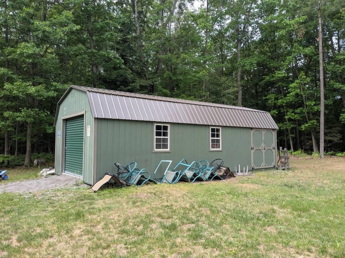 8331 Long Lake Road Hale, MI 48739 - Photo 4 of 24 1947580-25046b0e-c15b-47b4-b0b0-a600c9f69ebb.JPG