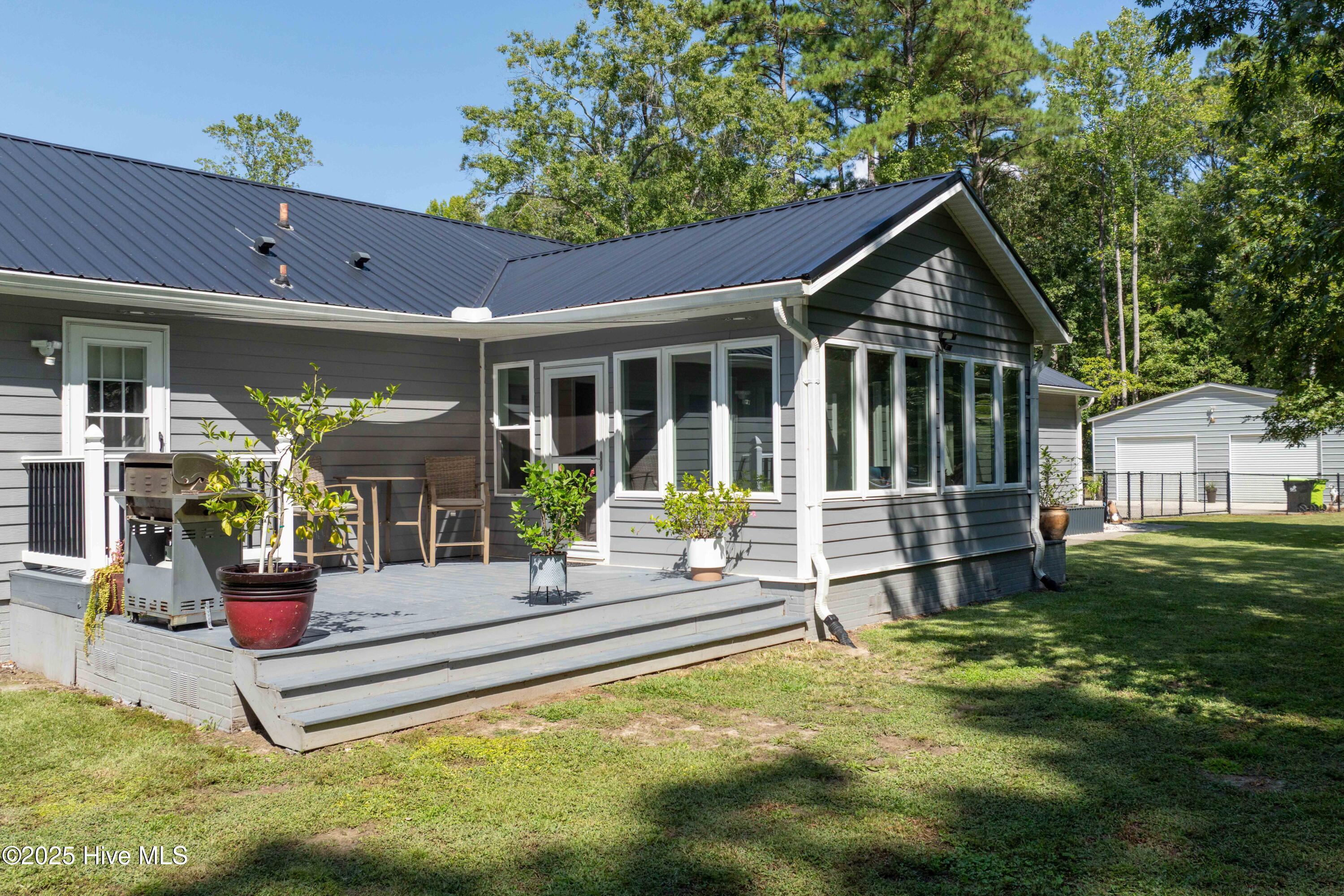 102 Ridgewood Trail New Bern, NC 28560 - Photo 38 of 66 102 Ridgewood - Exterior - Edited_22