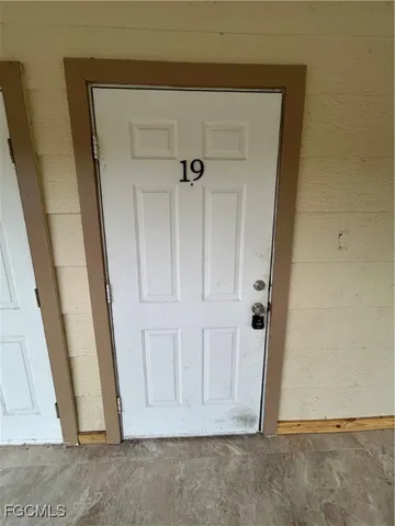 $1,100 | 211 Park Avenue, Unit 19, LaBelle, FL 33935