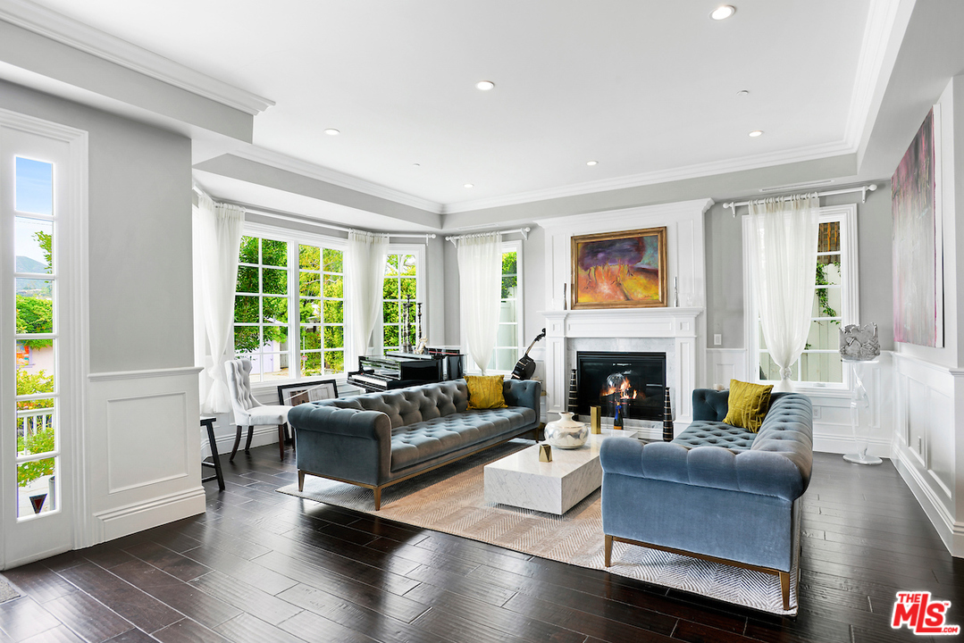 554 Muskingum Avenue Pacific Palisades, CA 90272 - Photo 9 of 53 Gallery Image 9