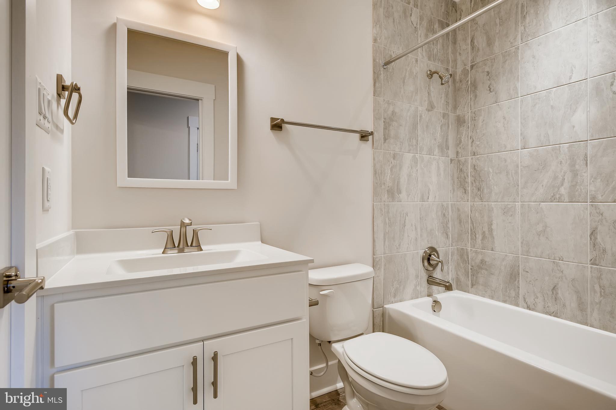 1215 B Providence Road Towson, MD 21286 - Photo 25 of 27 LL In-law suite ensuite BA (Full Bath #4)