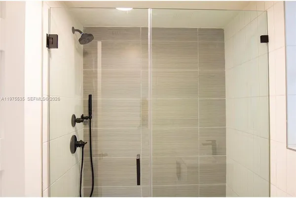 $4,500,000 | 1000 7th Street, Miami Beach, FL 33139