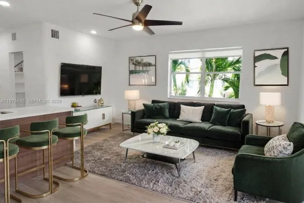 $4,500,000 | 1000 7th Street, Miami Beach, FL 33139