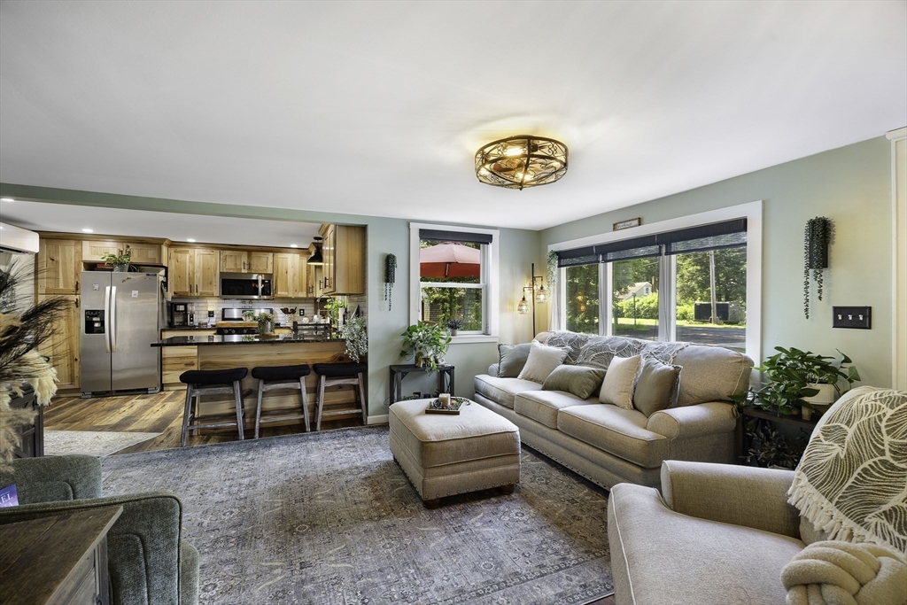 284 Buck Pond Road Westfield, MA 01085 - Photo 10 of 36