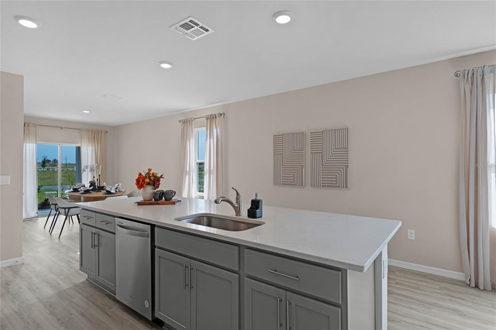 1738 Hummingbird Road Winter Haven, FL 33884 - Photo 9 of 34
