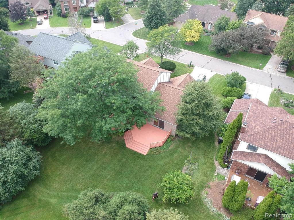 320 Rose Brier Drive Rochester, MI 48309 - Photo 41 of 48