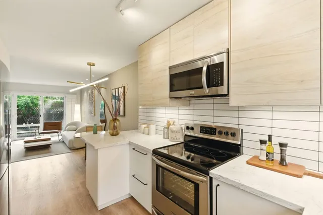 $799,000 | 415 Oak Avenue, Redwood City, CA 94061