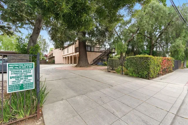 $799,000 | 415 Oak Avenue, Redwood City, CA 94061