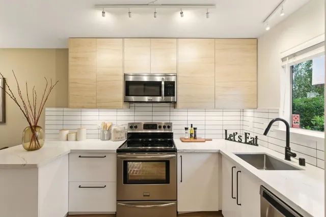 $799,000 | 415 Oak Avenue, Redwood City, CA 94061