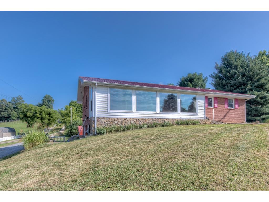 411 V I Ranch Road Bristol, TN 37620 - Photo 1 of 24 Photo 1