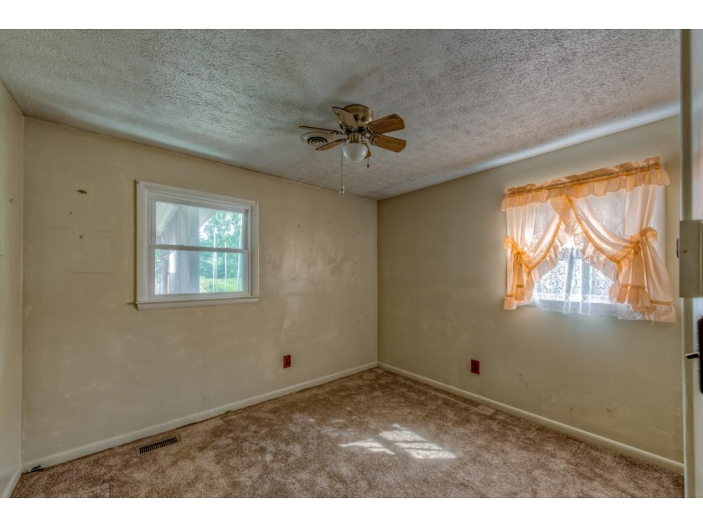 411 V I Ranch Road Bristol, TN 37620 - Photo 14 of 24 Photo 14