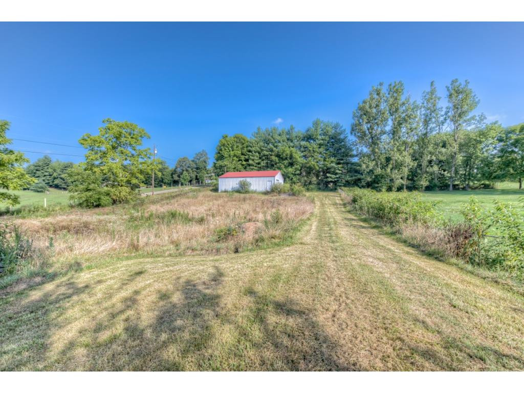 411 V I Ranch Road Bristol, TN 37620 - Photo 2 of 24 Photo 2