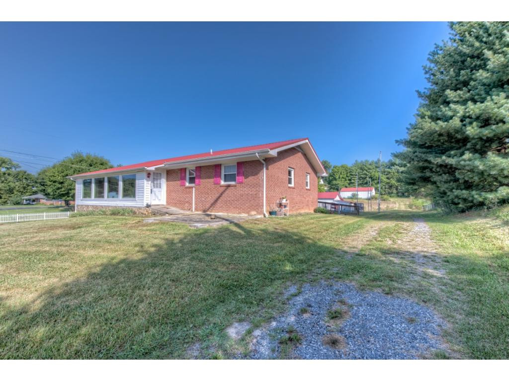 411 V I Ranch Road Bristol, TN 37620 - Photo 21 of 24 Photo 21