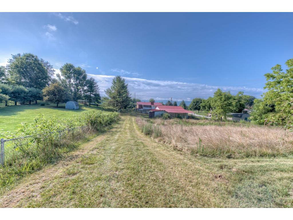 411 V I Ranch Road Bristol, TN 37620 - Photo 23 of 24 Photo 23