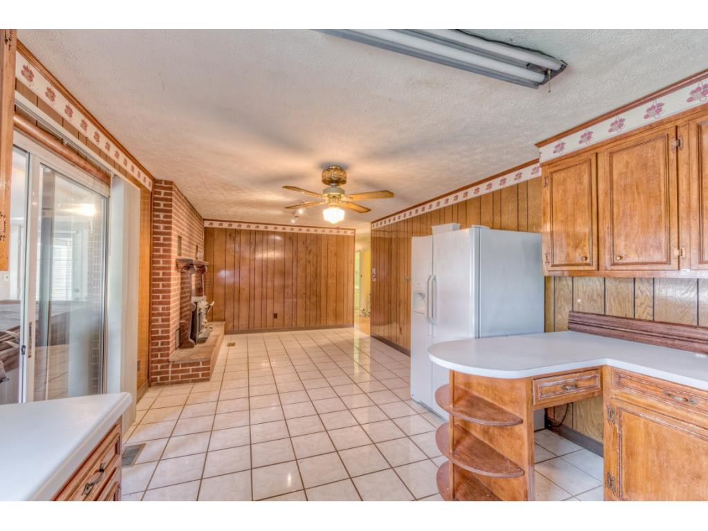 411 V I Ranch Road Bristol, TN 37620 - Photo 10 of 24 Photo 10
