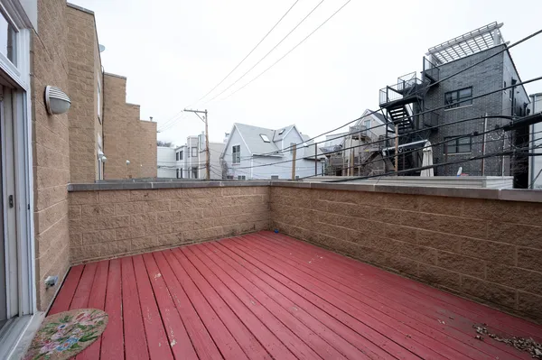 $5,400 | 1214 West School Street, Chicago, IL 60657