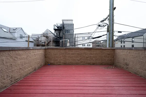 $5,400 | 1214 West School Street, Chicago, IL 60657