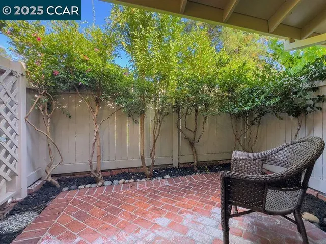 $899,000 | 2733 Ptarmigan Drive, Unit 2, Walnut Creek, CA 94595