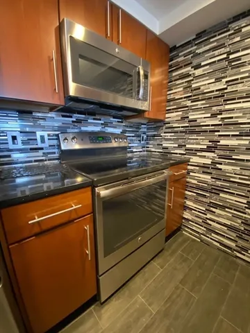 $2,875 | 1933 Commonwealth Avenue, Unit 606, Boston, MA 02135