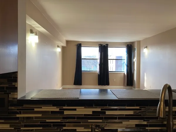 $2,875 | 1933 Commonwealth Avenue, Unit 606, Boston, MA 02135