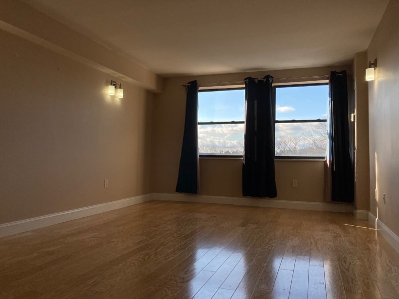 1933 Commonwealth Avenue, Unit 606 Boston, MA 02135 - Photo 9 of 19