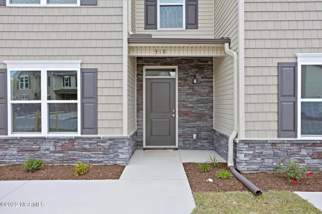 $1,475 | 318 Glenellen Loop Road, Midway Park, NC 28544