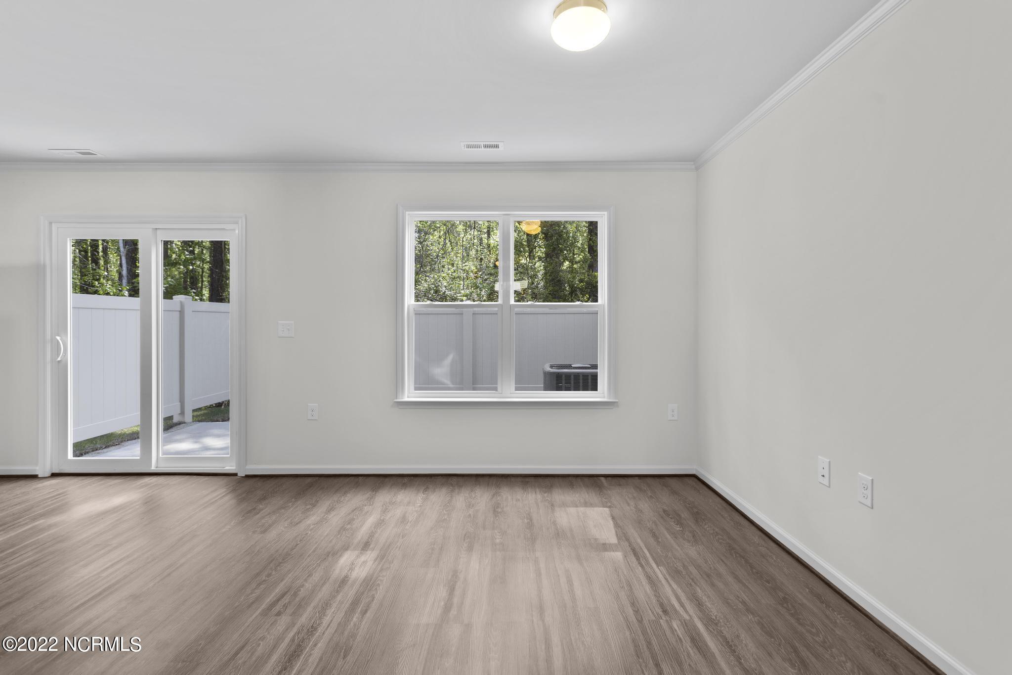 318 Glenellen Loop Road Midway Park, NC 28544 - Photo 5 of 17 318 GE Loop LR