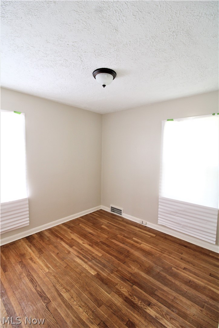 3643 Randolph Road Cleveland, OH 44121 - Photo 8 of 27
