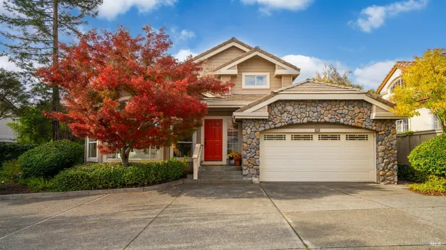 $1,099,000 | 63 Windsor Lane, Petaluma, CA 94952