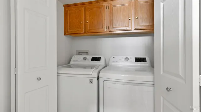 $1,099,000 | 63 Windsor Lane, Petaluma, CA 94952