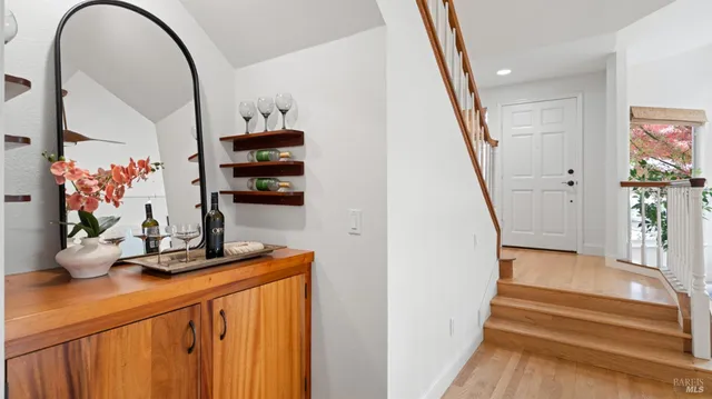 $1,099,000 | 63 Windsor Lane, Petaluma, CA 94952