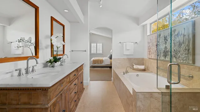 $1,099,000 | 63 Windsor Lane, Petaluma, CA 94952