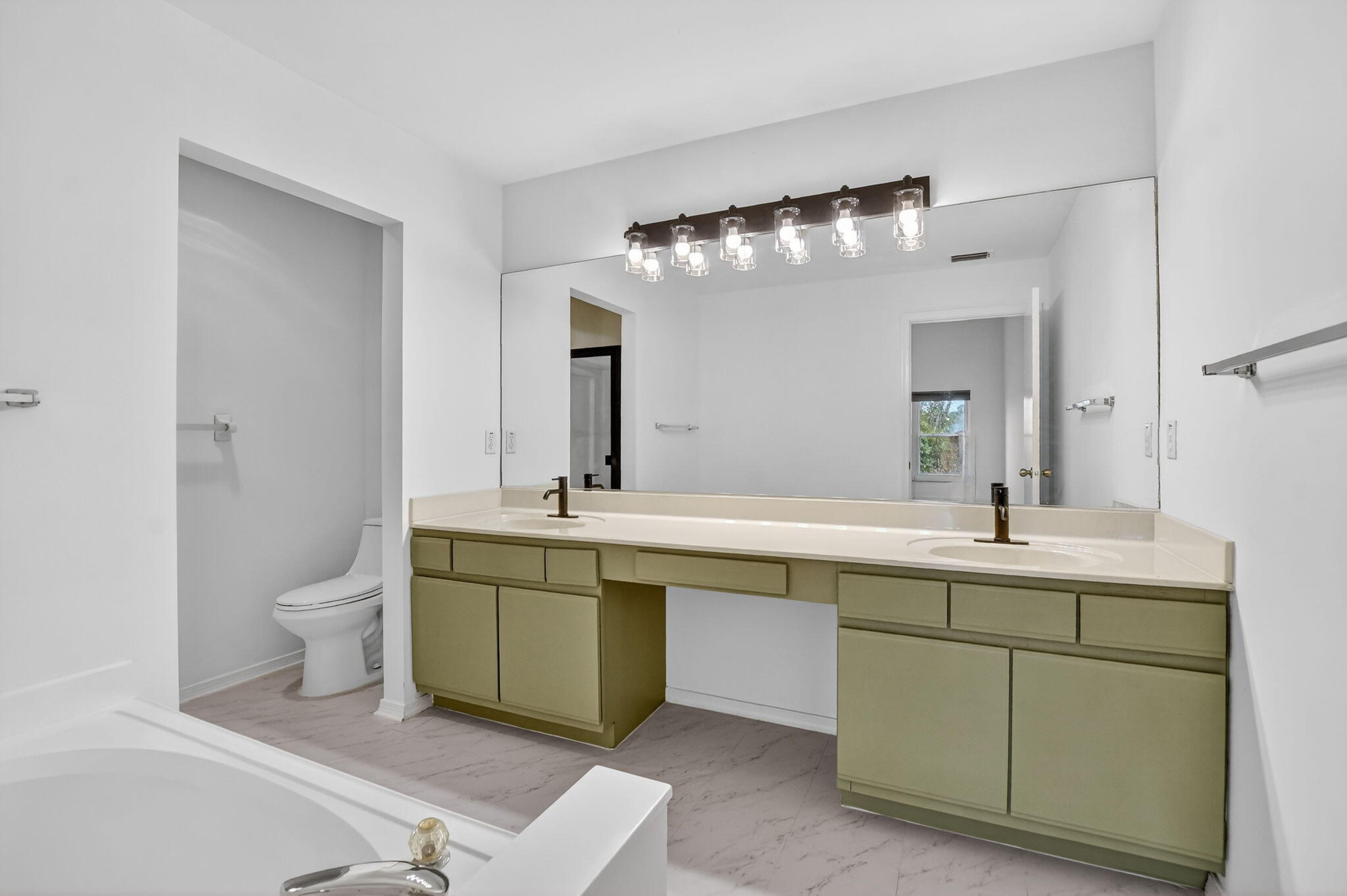 22608 Middletown Drive Boca Raton, FL 33428 - Photo 16 of 35 Master Bath