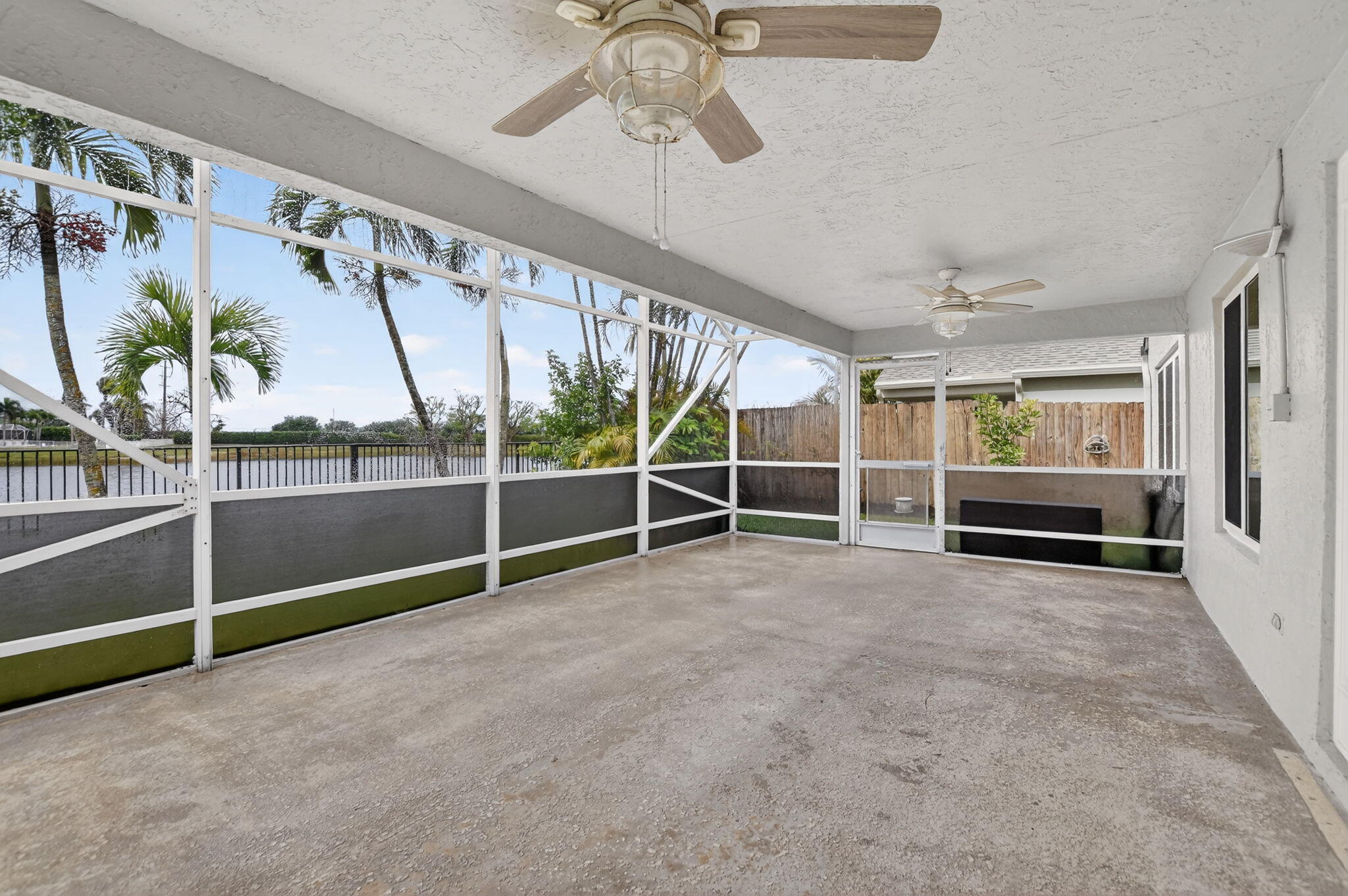 22608 Middletown Drive Boca Raton, FL 33428 - Photo 26 of 35 40-web-or-mls-DSC_7633