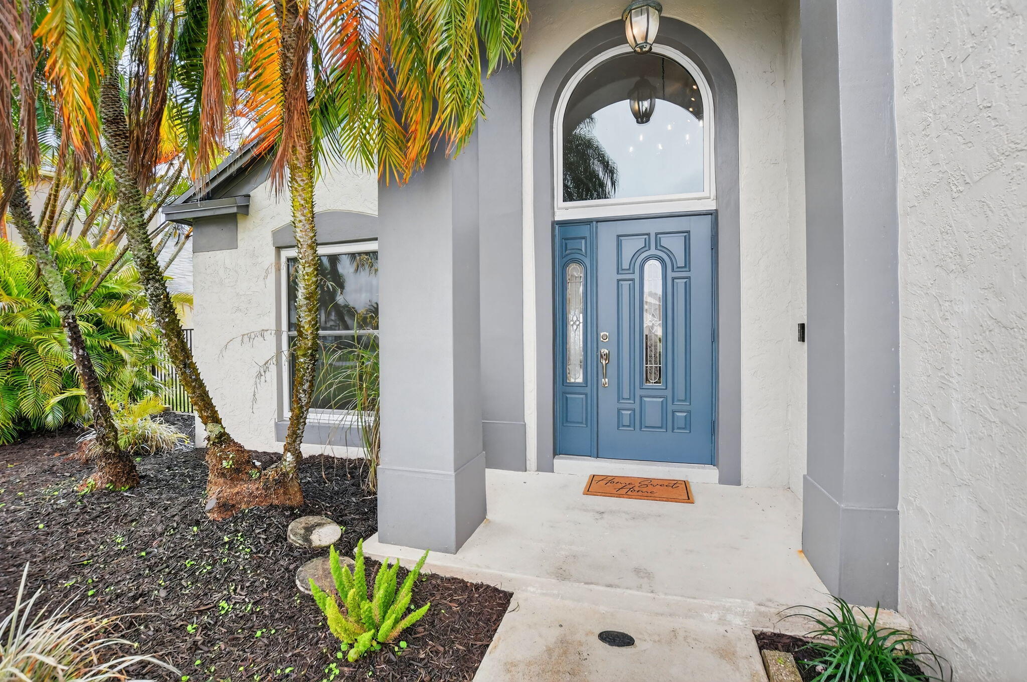 22608 Middletown Drive Boca Raton, FL 33428 - Photo 3 of 35 5-web-or-mls-DSC_7629