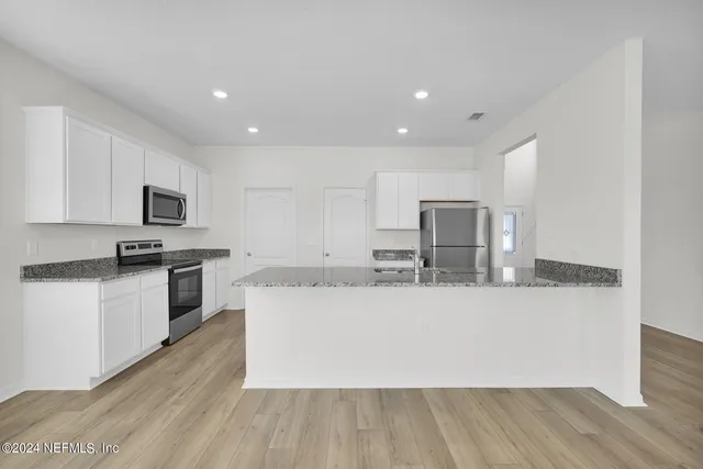 $411,900 | 6900 Myrtle Oak Road, Jacksonville, FL 32219