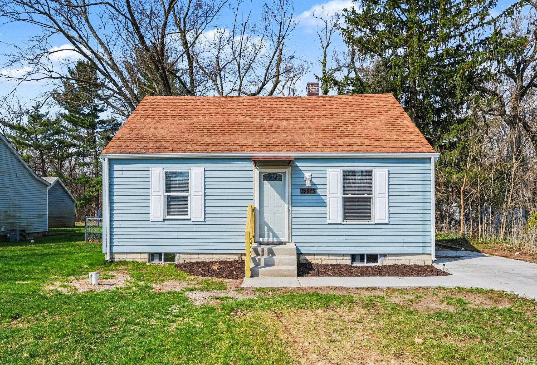 55849 Mayflower Road South Bend, IN 46619 - Photo 3 of 26 Gallery Image 3