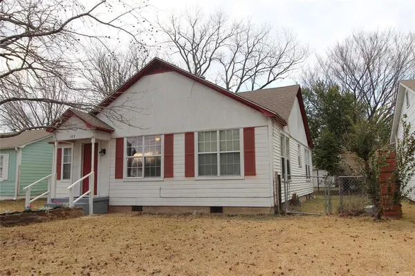 $1,495 | 509 West Bullock Street, Denison, TX 75020
