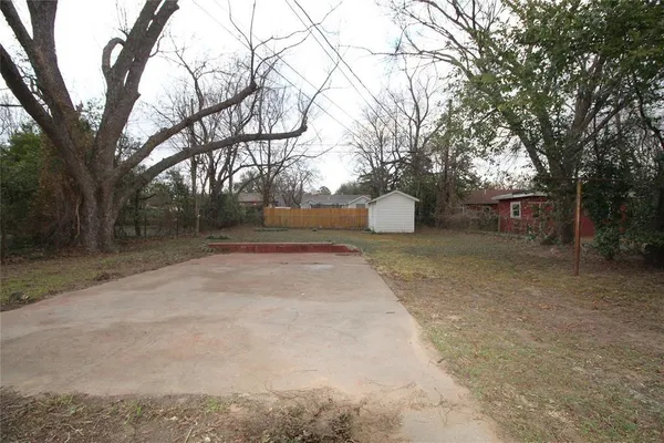 $1,495 | 509 West Bullock Street, Denison, TX 75020