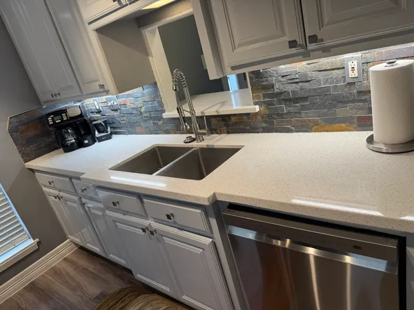 a close view of sink and tap