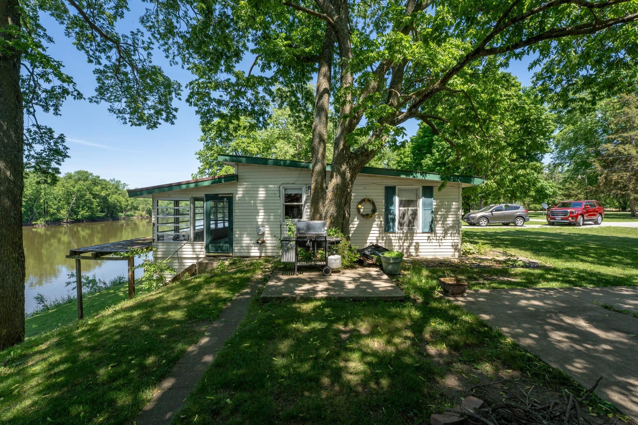 7198 South Rock Nation Road Dixon, IL 61021 - Photo 1 of 40