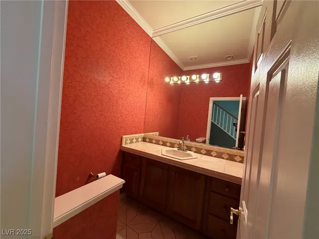 $2,850 | 9604 Coral Rose Court, Las Vegas, NV 89134