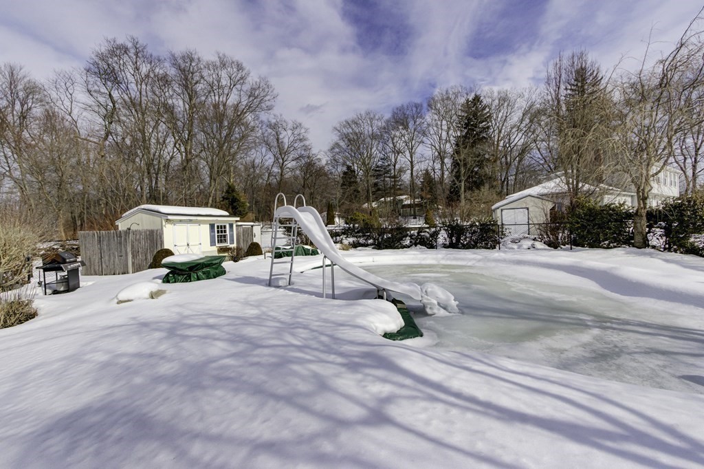 6 Stephanie Road Medway, MA 02053 - Photo 3 of 30 Gallery Image 3