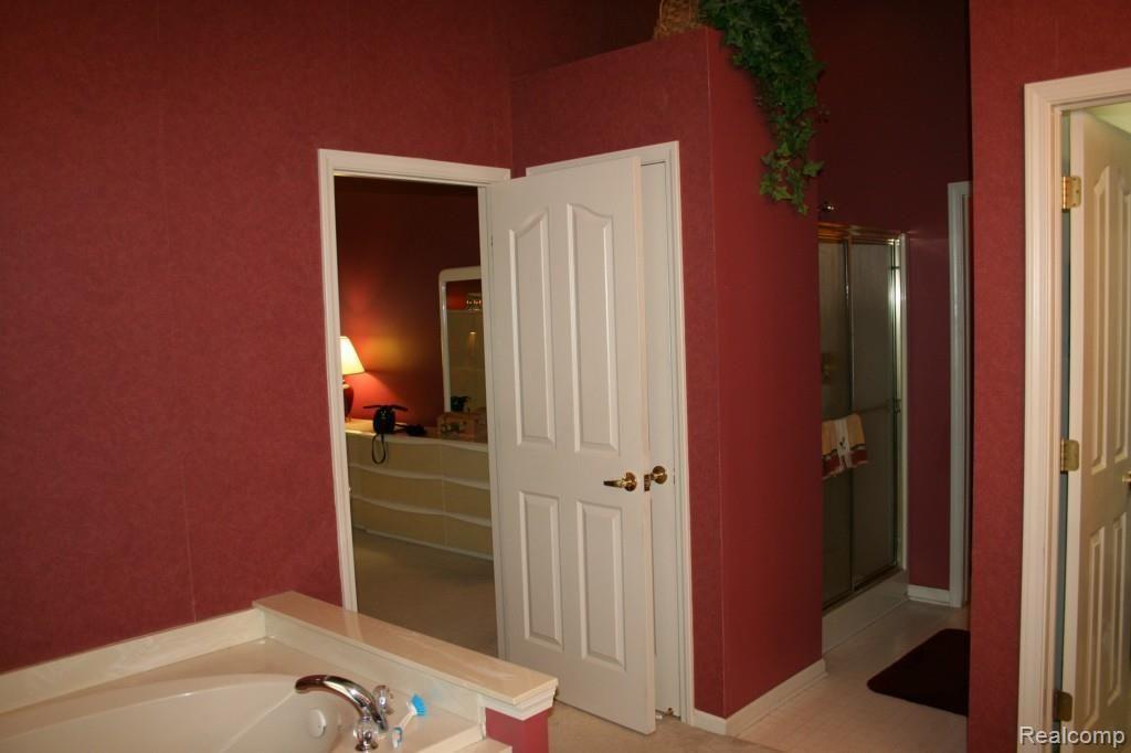 47145 Eastbourne Road Canton, MI 48188 - Photo 46 of 49 2014-05-12 14.48