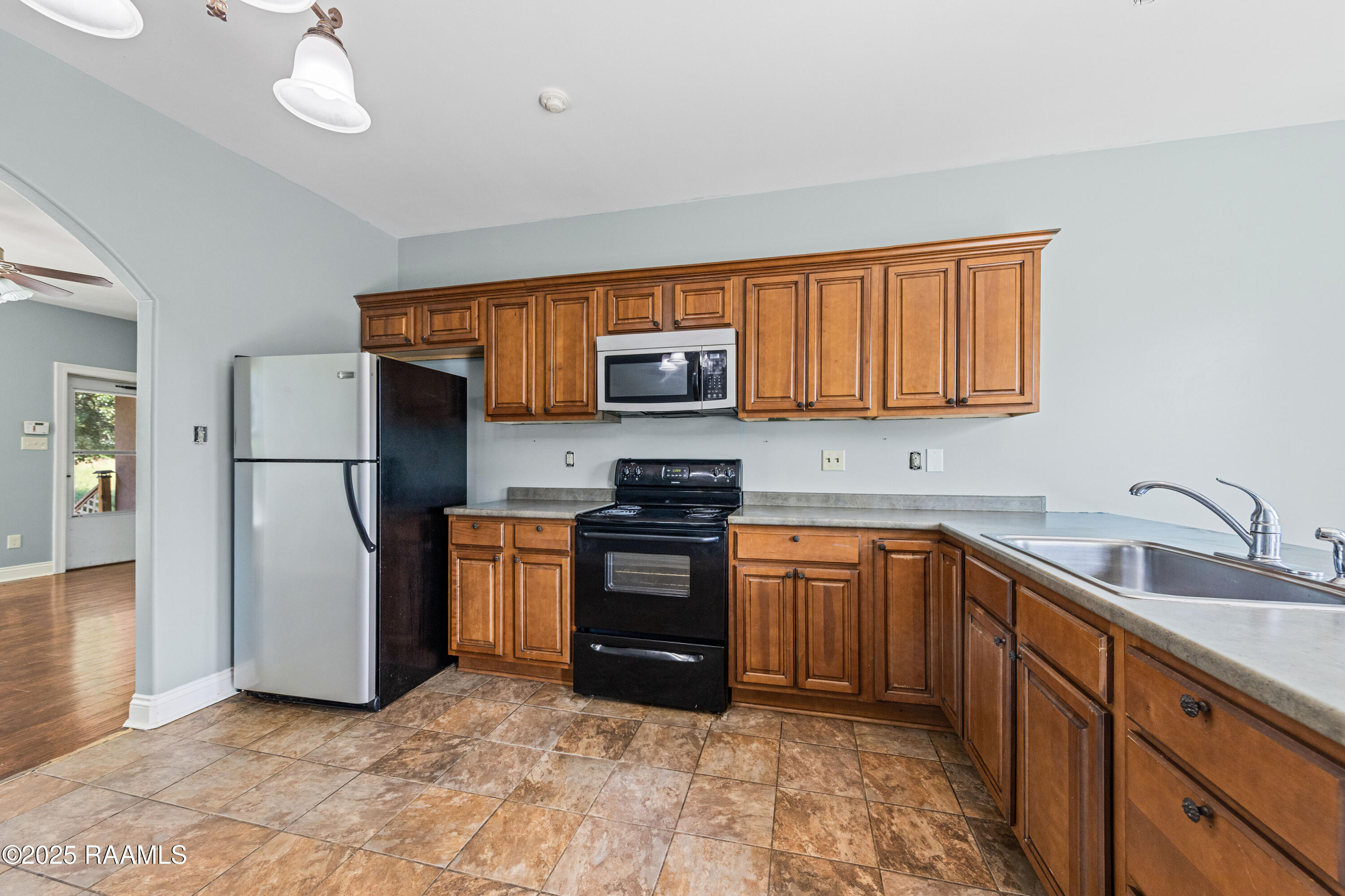 457 Ridge Road, Unit A Lafayette, LA 70506 - Photo 8 of 18 457ARidge-33