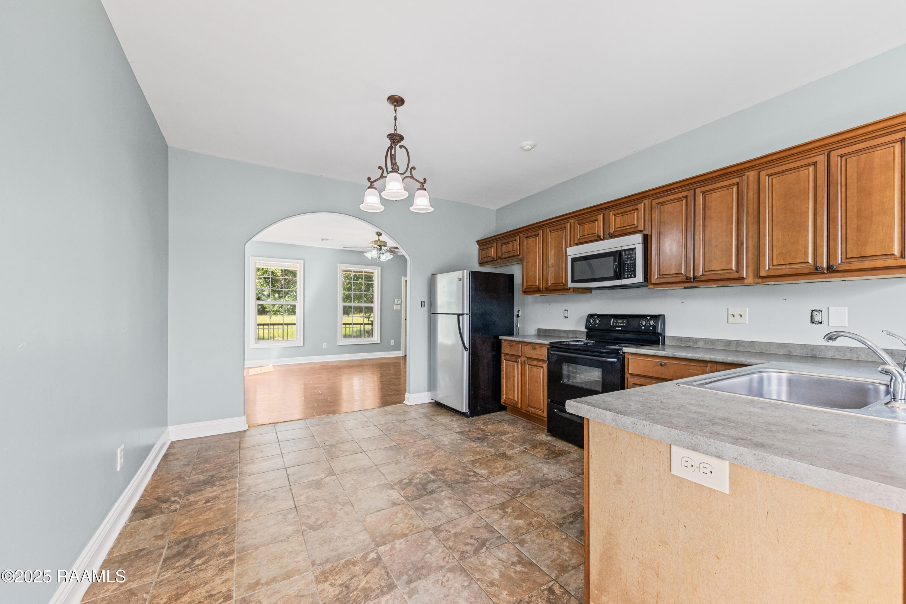 457 Ridge Road, Unit A Lafayette, LA 70506 - Photo 9 of 18 457ARidge-36