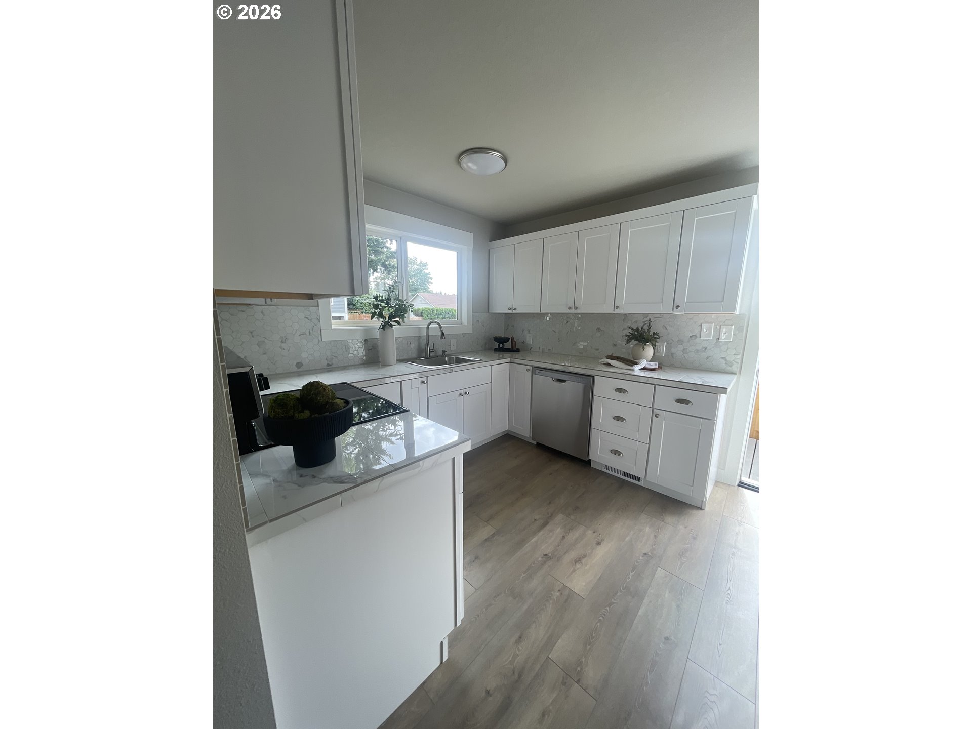 807 Northeast 74th Avenue Portland, OR 97213 - Photo 5 of 24