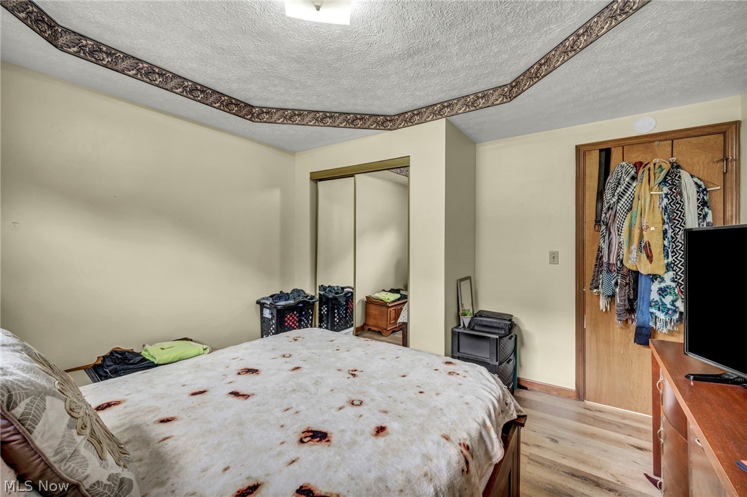 1202 Lawrence Road Northeast Canton, OH 44705 - Photo 14 of 16