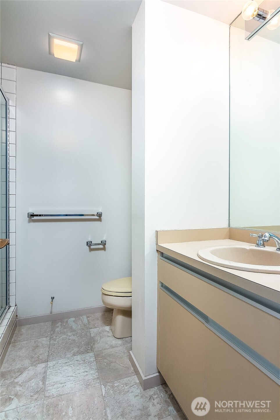 1301 Spring Street, Unit 8C Seattle, WA 98104 - Photo 26 of 31