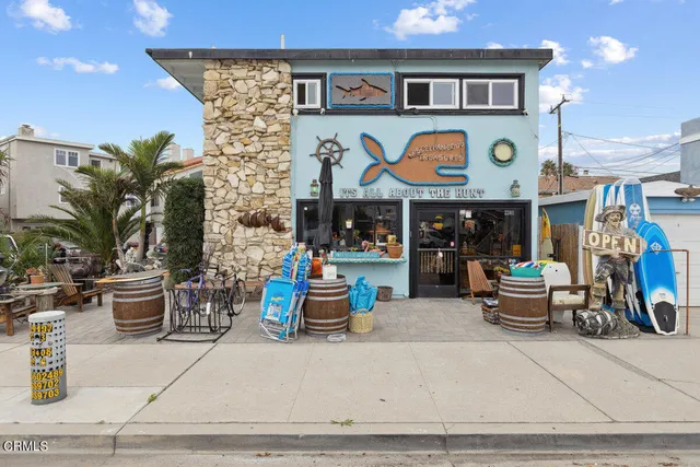 $1,099,000 | 2301 Roosevelt Boulevard, Oxnard, CA 93035